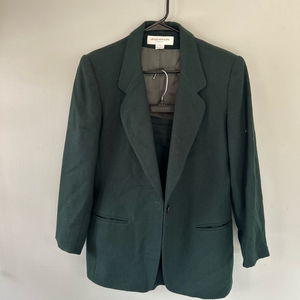 Vintage Jones New York Set Forest Green Wool Blazer And Skirt Suit Set Size 10 P
